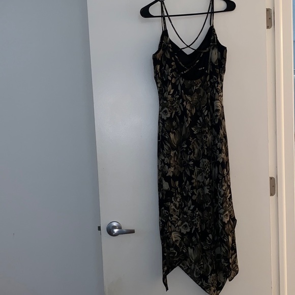 Alyn Paige- Black/Green Floral Midi Dress- Size 11 - Picture 2 of 8